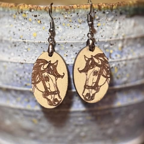 Horse Earrings (round)